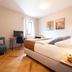 Tanzberg Otel