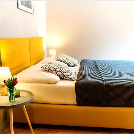 Tanzberg Hotel 3*