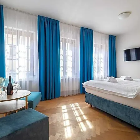Tanzberg Hotel 3*