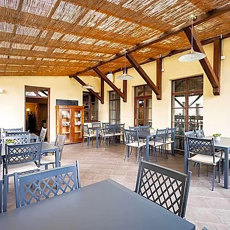 Hotel Tanzberg 3*
