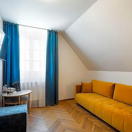 Tanzberg Hotel 3*