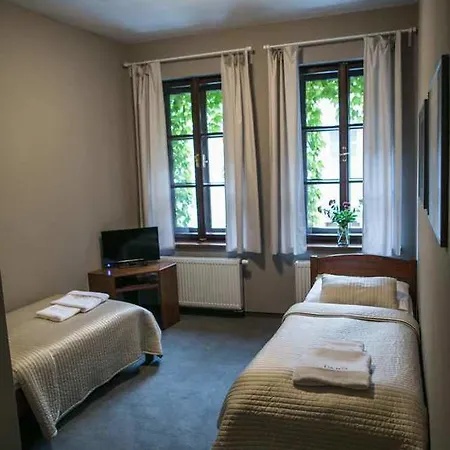 Hotel Tanzberg 3*