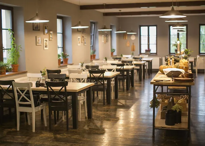 Hotel Tanzberg 3*