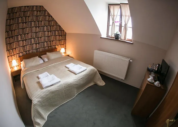 Tanzberg Hotel 3*